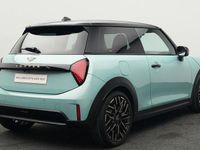 Gebraucht Mini Cooper Favoured 156 PS (114 kW) 2025 Grün Kleinwagen