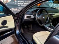 Gebraucht BMW 320 170 PS (125 kW) 2008 Grau Kombi