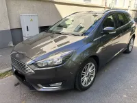 Gebraucht Ford Focus Titanium 120 PS (88 kW) 2018 Grau Kombi
