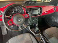 Gebraucht VW Beetle Design 140 PS (102 kW) 2013 Rot Kleinwagen
