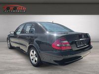 Second-hand Mercedes E200 122 CP (89 kW) 2005 Negru Berlinǎ