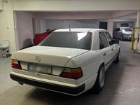Gebraucht Mercedes E260 170 PS (125 kW) 1989 Weiß Limousine