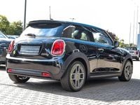 Gebraucht Mini Cooper SE 75 kW (102 PS) 2023 Schwarz Kleinwagen