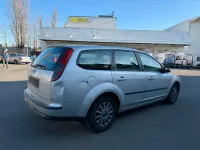Używany Ford Focus 109 KM (80 kW) 2006 Srebrny Kombi
