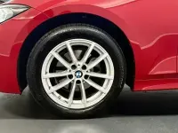 Używany BMW 320 Shadowline 190 KM (139 kW) 2023 Czerwony Sedan/Limuzyna