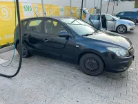 Gebraucht Hyundai i30 109 PS (80 kW) 2009 Schwarz Limousine