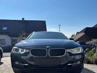 Gebraucht BMW 330 258 PS (189 kW) 2014 Blau Kombi