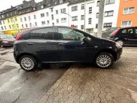 Gebraucht Fiat Grande Punto 65 PS (47 kW) 2009 Blau Kleinwagen