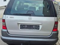 Gebraucht Mercedes ML320 218 PS (160 kW) 1999 Silber SUV