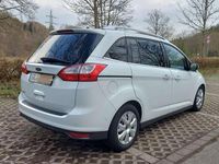 Gebraucht Ford Grand C-Max Titanium 150 PS (110 kW) 2016 Weiß Van / Kleinbus