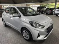 Gebraucht Hyundai i10 Select 67 PS (49 kW) 2021 Grau Kleinwagen