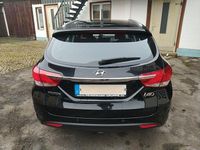 Gebraucht Hyundai i40 Edition 135 PS (99 kW) 2013 Schwarz Kombi