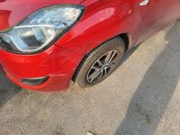 Gebraucht Hyundai ix20 90 PS (66 kW) 2011 Rot Kleinwagen