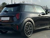 Gebraucht Mini Cooper 114 kW (156 PS) 2025 Midnight black metallic Kleinwagen