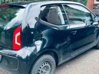 Usado VW up! move up! 75 CV (55 kW) 2015 Negro Utilitario