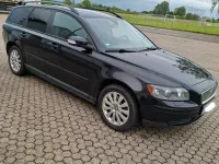 Usado Volvo V50 136 CV (100 kW) 2007 Negro Familiar
