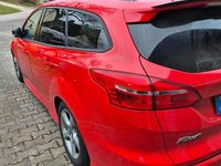 Gebraucht Ford Focus ST-Line 140 PS (102 kW) 2018 Rot Kombi