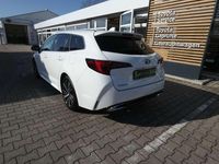 Neu Toyota Corolla 178 PS (130 kW) 2026 Super white 2 Kombi
