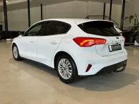 Gebraucht Ford Focus Titanium 125 PS (91 kW) 2021 Frozen white Limousine