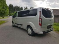 Gebraucht Ford Tourneo 170 PS (125 kW) 2019 Polarsilber metallic Kombi