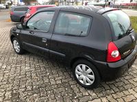 Gebraucht Renault Clio II 58 PS (42 kW) 2007 Schwarz Kleinwagen