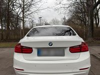 Gebraucht BMW 320 Comfort Edition 184 PS (135 kW) 2012 Weiß Limousine