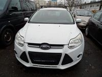 Gebraucht Ford Focus Trend 95 PS (69 kW) 2011 Weiß Limousine
