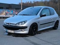 Gebraucht Peugeot 206 109 PS (80 kW) 2003 Silber Coupé