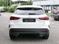Gebraucht Mercedes GLA250 AMG 160 PS (117 kW) 2022 Weiß SUV
