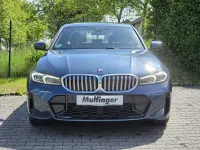 Gebraucht BMW 330e M Sport 292 PS (214 kW) 2025 Arctic race blue Limousine