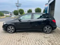 Gebraucht Mercedes B200 156 PS (114 kW) 2014 Schwarz Kleinwagen
