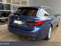 Gebraucht BMW 530e Efficient Dynamics 292 PS (214 kW) 2022 Phytonicblau Kombi