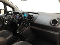 Gebraucht Mercedes T180 116 PS (85 kW) 2023 Blau Van / Kleinbus