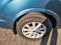 Gebraucht Ford Tourneo 170 PS (125 kW) 2019 Blau Van / Kleinbus