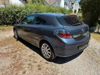 Gebraucht Opel Astra GTC Edition+ 140 PS (102 kW) 2006 Grau Limousine