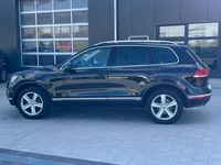 Gebraucht VW Touareg 262 PS (192 kW) 2016 Schwarz SUV