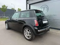Gebraucht Mini ONE 90 PS (66 kW) 2004 Cosmos black Kleinwagen