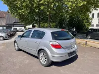 Gebraucht Opel Astra Edition 90 PS (66 kW) 2005 Starsilber iii m2 Kleinwagen