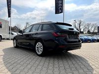 Gebraucht BMW 318 Advantage 150 PS (110 kW) 2022 Schwarz Kombi