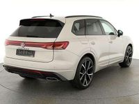Gebraucht VW Touareg R-line 286 PS (210 kW) 2024 Beige metallic SUV