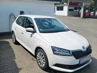 Gebraucht Skoda Fabia 60 PS (44 kW) 2019 Weiß Limousine