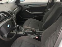 Gebraucht BMW 320 150 PS (110 kW) 1998 Silber Limousine
