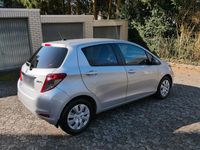 Gebraucht Toyota Yaris Multidrive S 99 PS (72 kW) 2012 Silber Kleinwagen