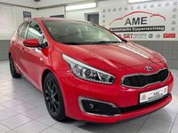 Gebraucht Kia Ceed DREAM-TEAM Edition 101 PS (74 kW) 2016 Rot Kleinwagen