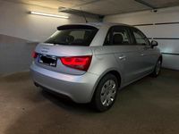 Gebraucht Audi A1 Sportback Attraction 122 PS (89 kW) 2013 Silber Kleinwagen