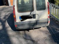 Second-hand Renault Kangoo 65 CP (47 kW) 2004 Alb Monovolum