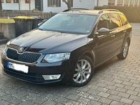 Gebraucht Skoda Octavia 150 PS (110 kW) 2015 Schwarz Kleinwagen