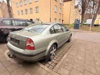 Gebraucht VW Passat 130 PS (95 kW) 2003 Grün Limousine