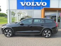 Gebraucht Volvo V60 CC 197 PS (144 kW) 2021 Schwarz Kombi