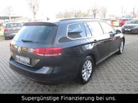 Gebraucht VW Passat Comfortline 150 PS (110 kW) 2018 Grau Kombi